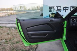 2013款福特野马V6