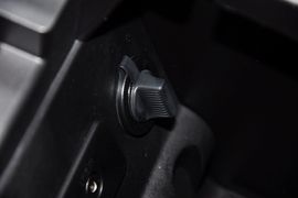 2013款福特野马V6