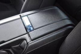 2013款福特野马V6