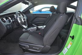 2013款福特野马V6