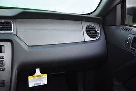2013款福特野马V6