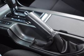 2013款福特野马V6