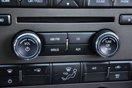 2013款福特野马V6