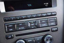 2013款福特野马V6