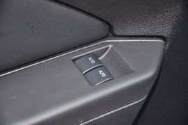 2013款福特野马V6