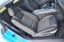 2013款福特野马V6