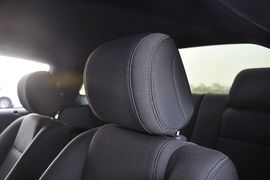 2013款福特野马V6