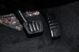 2013款福特野马V6
