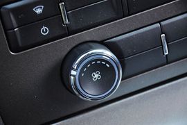 2013款福特野马V6