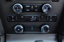 2013款福特野马V6