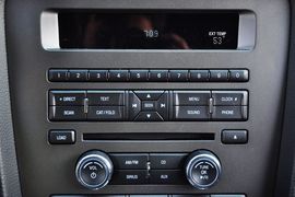 2013款福特野马V6