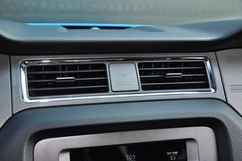 2013款福特野马V6