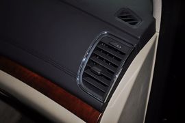2012款荣威950