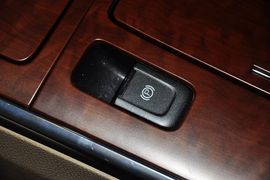 2012款荣威950