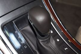 2012款荣威950