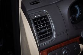 2012款荣威950