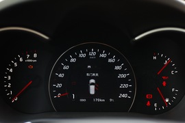 2013款起亚索兰托2.4L外出试驾实拍