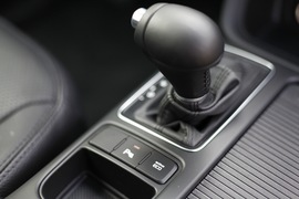 2013款起亚索兰托2.4L外出试驾实拍