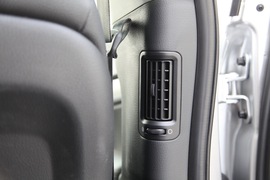 2013款起亚索兰托2.4L外出试驾实拍