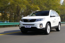 2013款起亚索兰托2.4L外出试驾实拍