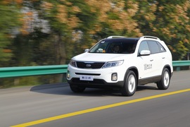 2013款起亚索兰托2.4L外出试驾实拍