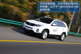 2013款起亚索兰托2.4L外出试驾实拍