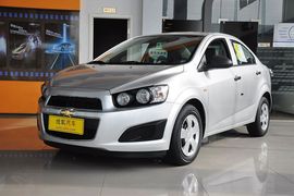 2011款雪佛兰爱唯欧1.4SL手自一体到店实拍