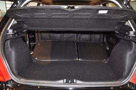 2012款标致307两厢1.6L手自一体舒适版到店实拍