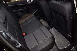 2012款标致307两厢1.6L手自一体舒适版到店实拍