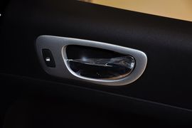 2012款标致307两厢1.6L手自一体舒适版到店实拍