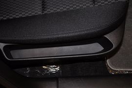 2012款标致307两厢1.6L手自一体舒适版到店实拍
