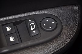 2012款标致307两厢1.6L手自一体舒适版到店实拍