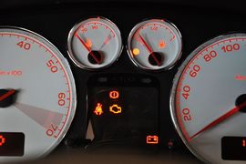 2012款标致307两厢1.6L手自一体舒适版到店实拍