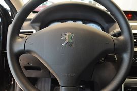 2012款标致307两厢1.6L手自一体舒适版到店实拍
