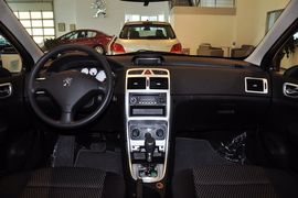 2012款标致307两厢1.6L手自一体舒适版到店实拍
