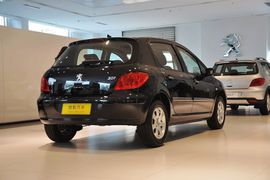 2012款标致307两厢1.6L手自一体舒适版到店实拍