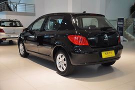 2012款标致307两厢1.6L手自一体舒适版到店实拍