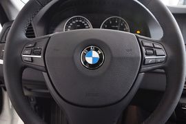 2013款宝马525Li领先型到店实拍