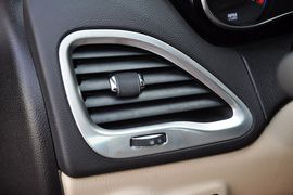 2012款菲亚特菲翔1.4T自动尊享版到店实拍