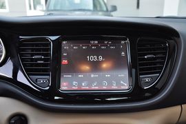 2012款菲亚特菲翔1.4T自动尊享版到店实拍