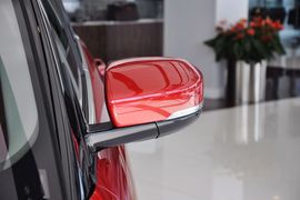 2013款路虎揽胜极光5门耀致版