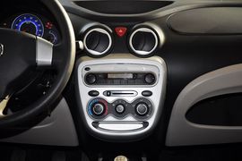 2012款长安奔奔mini