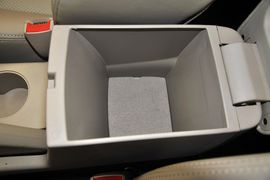 2012款长安逸动1.6L手动豪华型