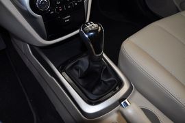2012款长安逸动1.6L手动豪华型