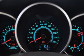 2012款长安逸动1.6L手动豪华型