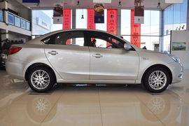 2012款长安逸动1.6L手动豪华型