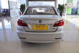 2012款长安逸动1.6L手动豪华型