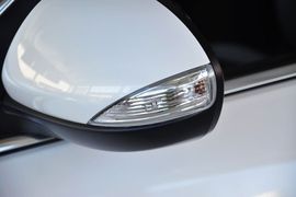 2012款马自达睿翼2.0L精英版
