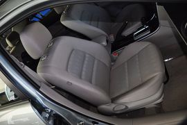 2012款一汽马自达6