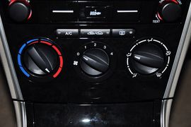 2012款一汽马自达6